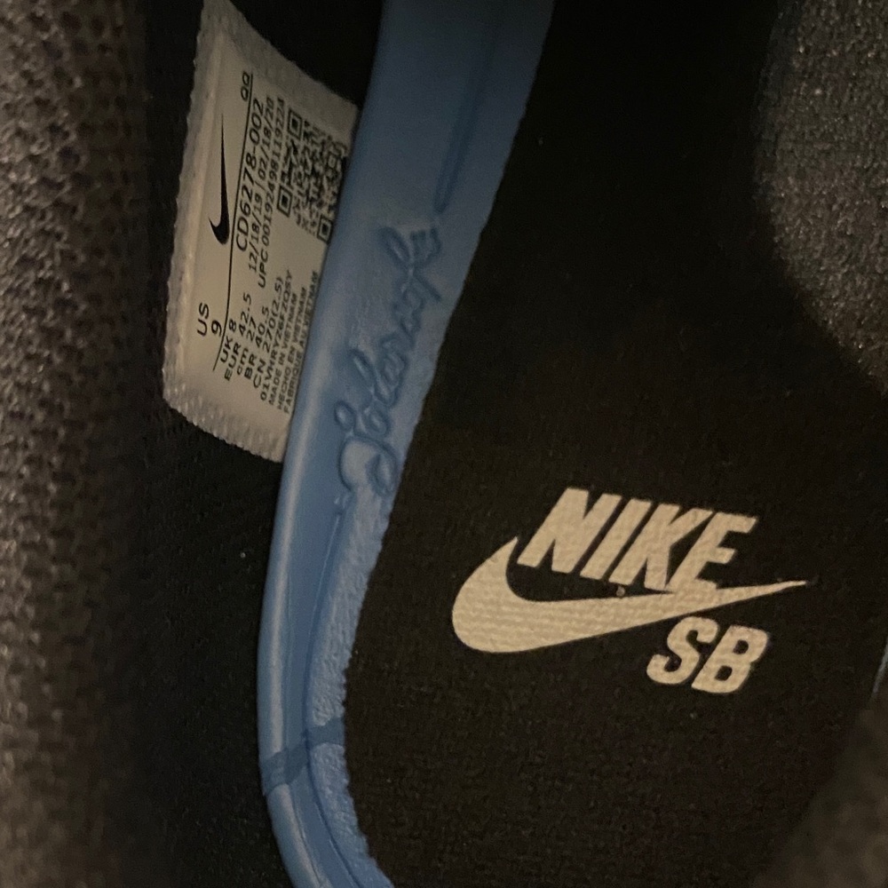 Nike SB Chron Sneakers - Picture 4 of 9